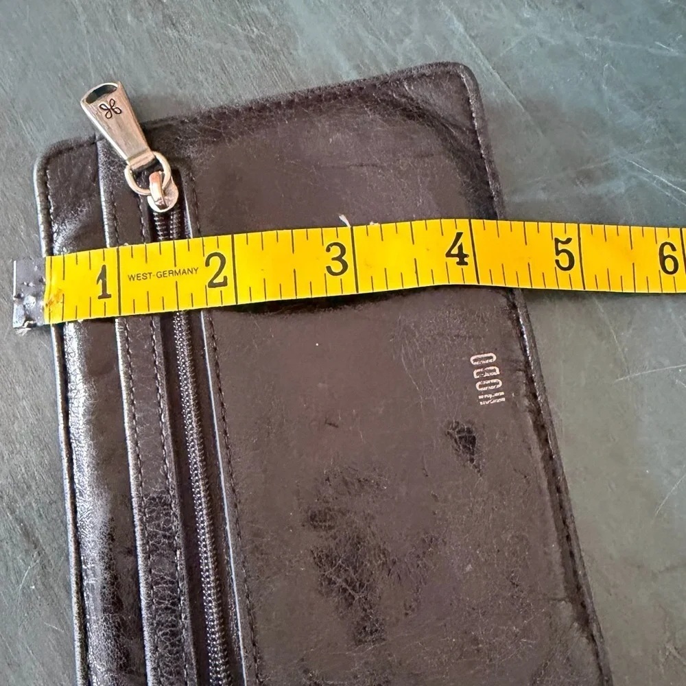 HOBO Euro Slide black leather card case. Five exterior card slots